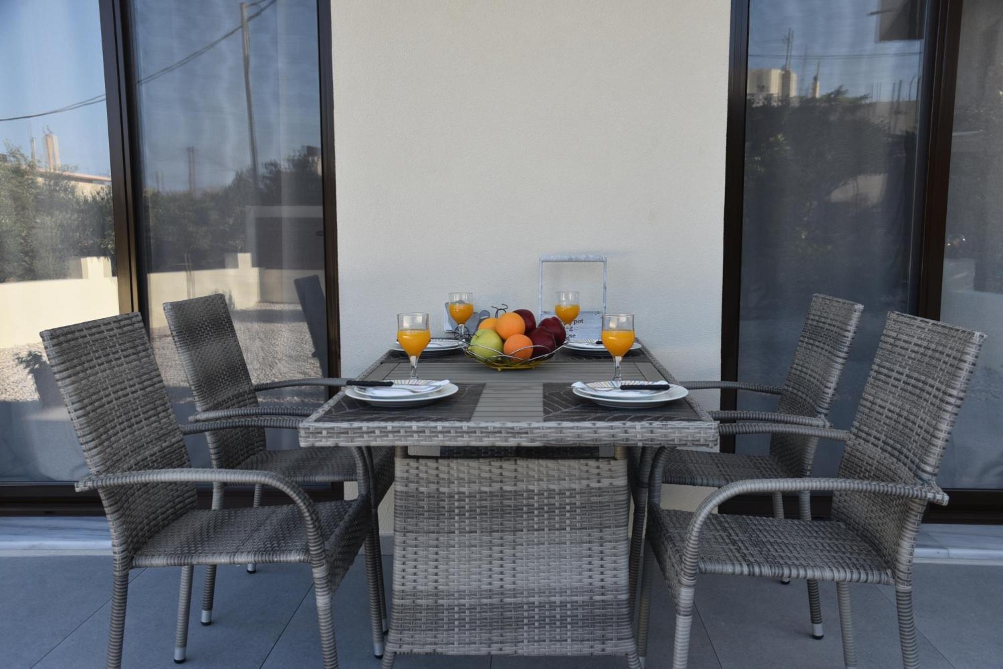 Pirgos Deluxe Apartment - Private Parking Kíssamos Exterior foto